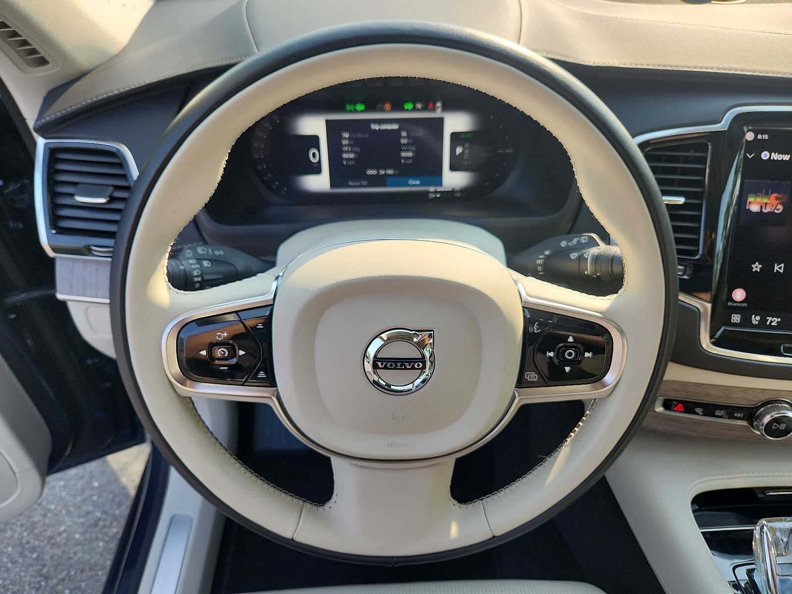 2023 Volvo XC90 Recharge Plug-In Hybrid Ultimate