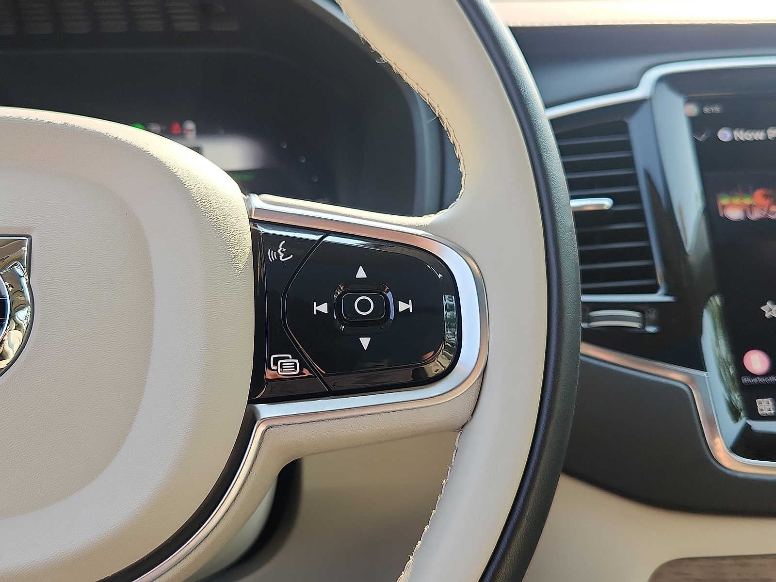 2023 Volvo XC90 Recharge Plug-In Hybrid Ultimate