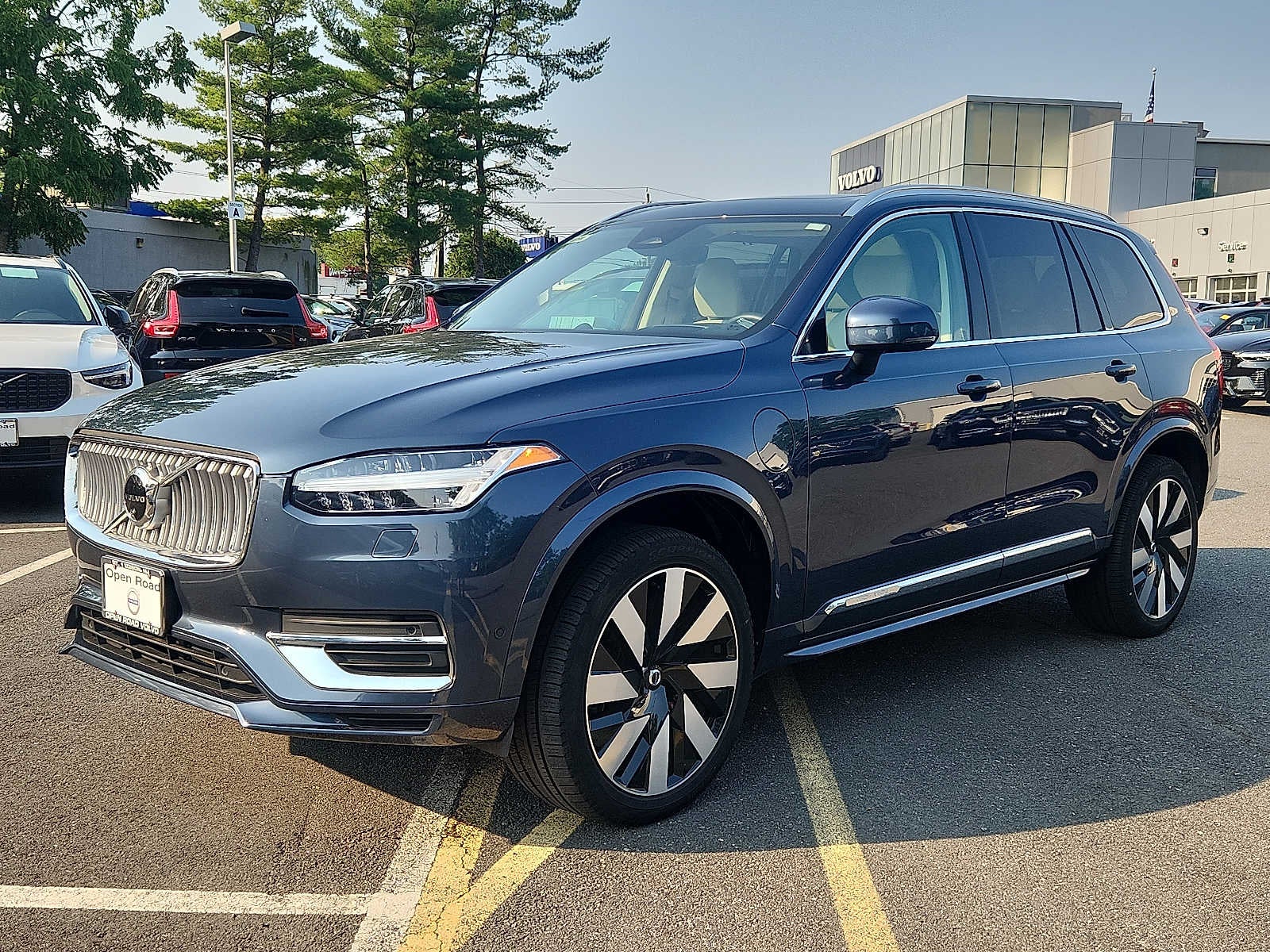 2023 Volvo XC90 Recharge Plug-In Hybrid Ultimate