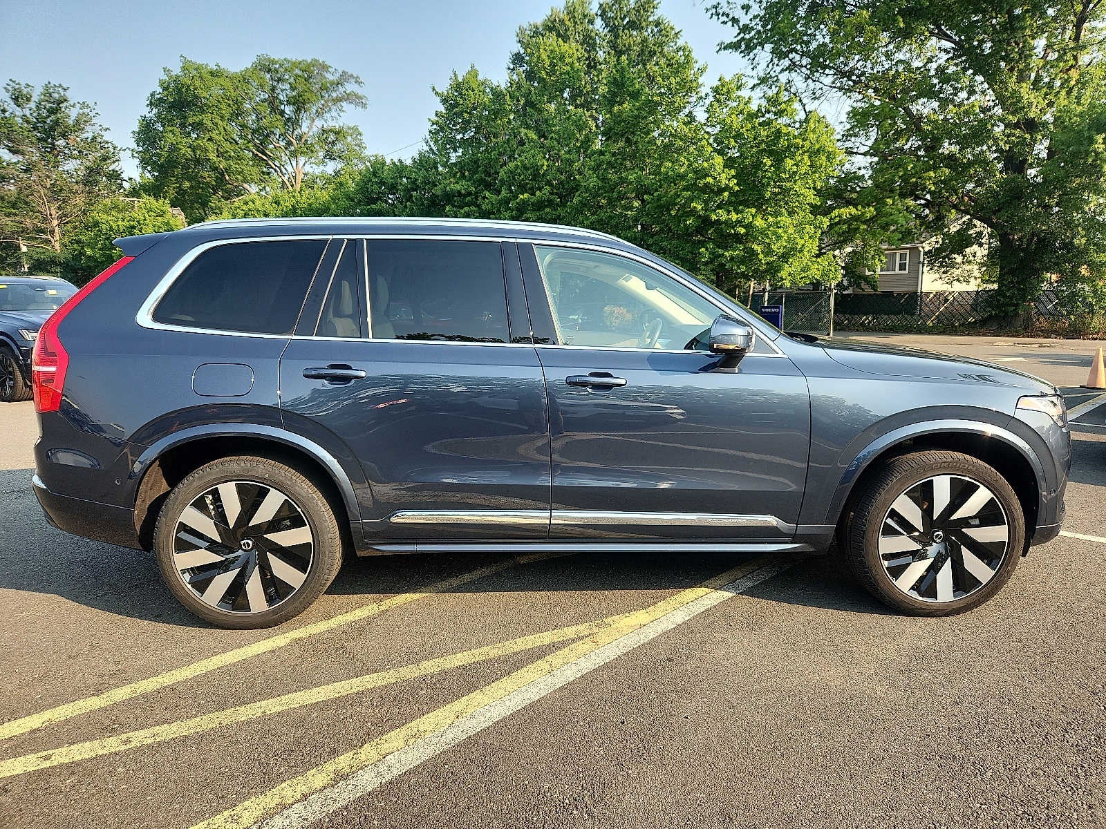 2023 Volvo XC90 Recharge Plug-In Hybrid Ultimate