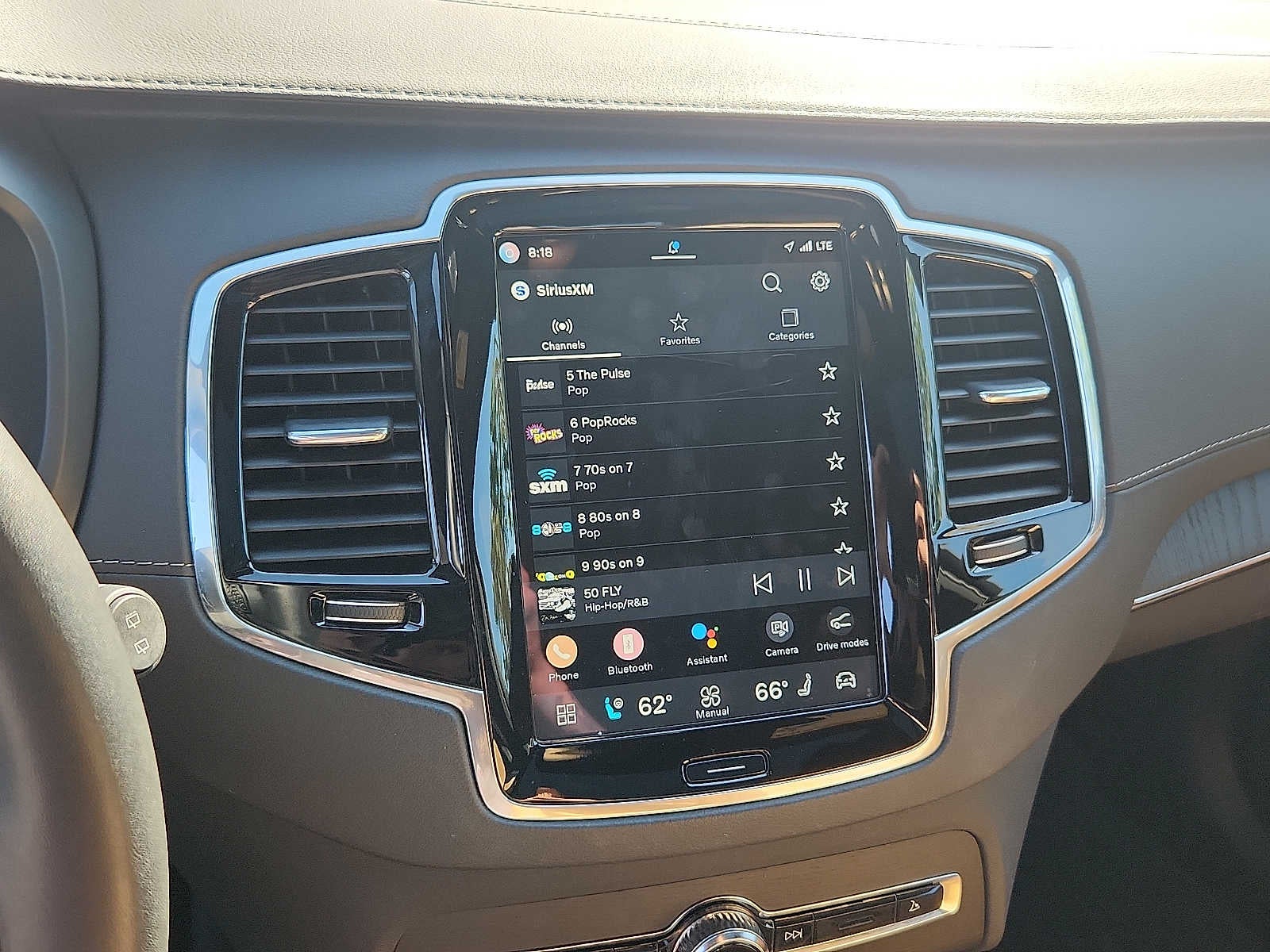 2023 Volvo XC90 Recharge Plug-In Hybrid Ultimate Bright Theme