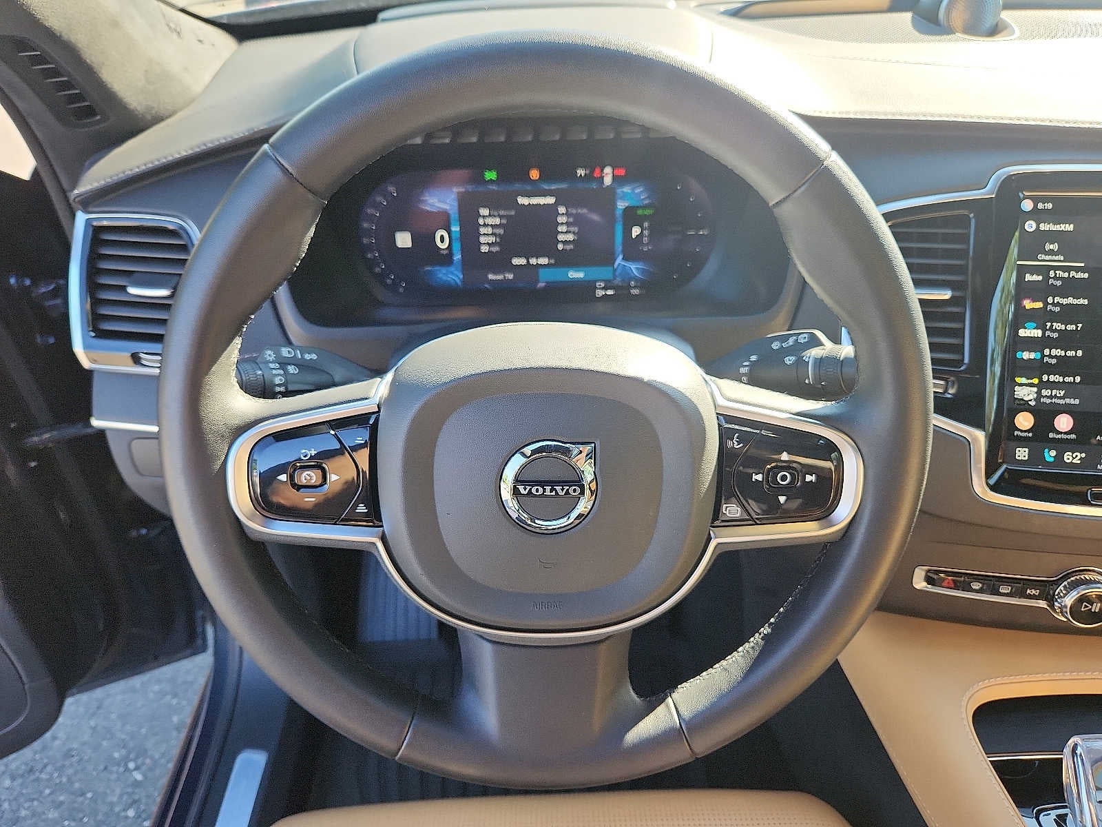 2023 Volvo XC90 Recharge Plug-In Hybrid Ultimate Bright Theme