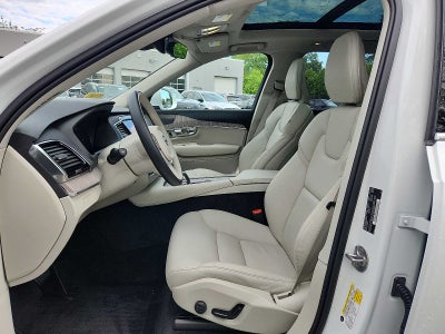 2024 Volvo XC90 Recharge Plug-In Hybrid Plus Bright Theme