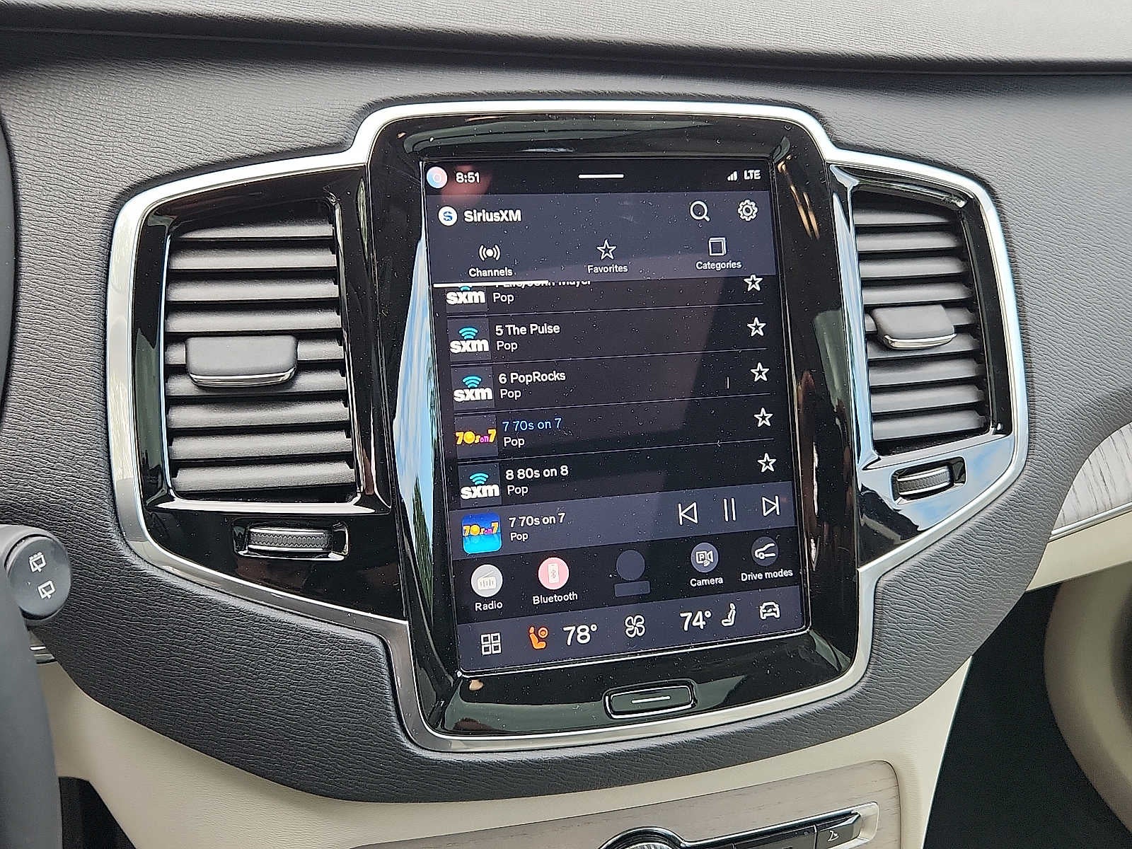 2024 Volvo XC90 Recharge Plug-In Hybrid Plus Bright Theme