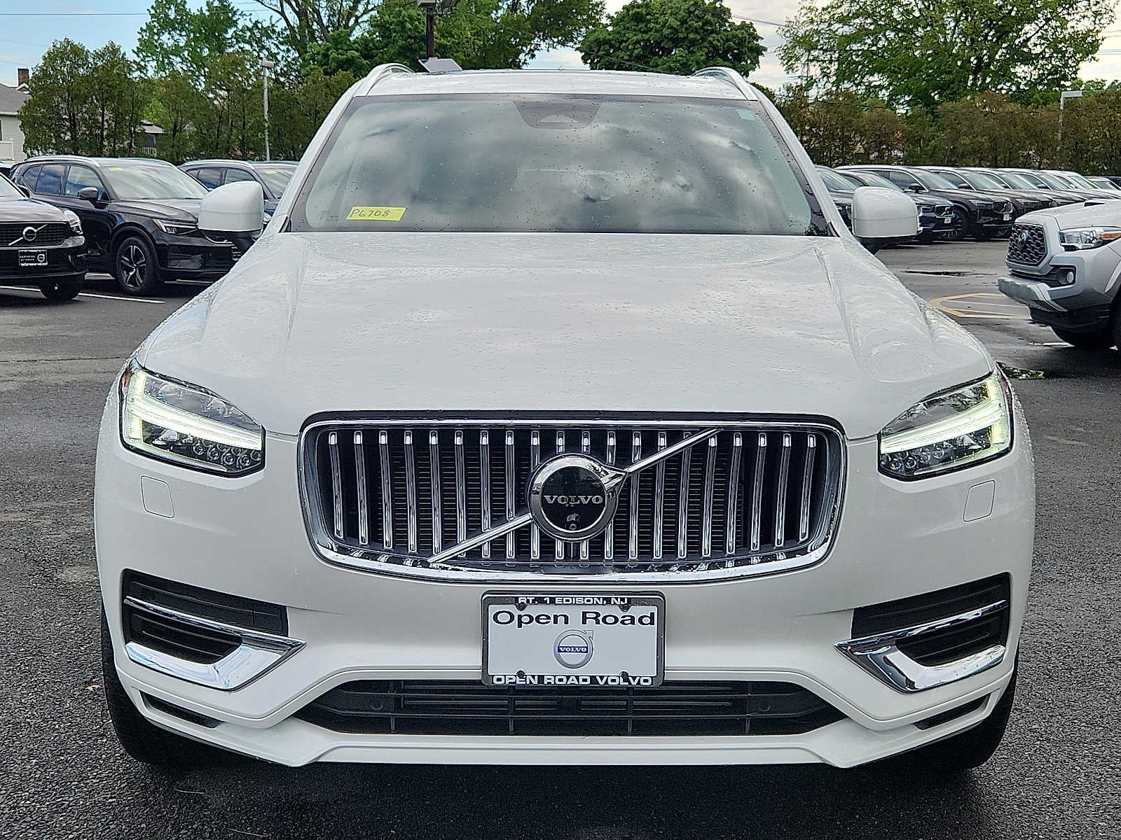 2024 Volvo XC90 Recharge Plug-In Hybrid Plus Bright Theme