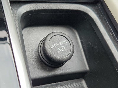 2024 Volvo XC90 Recharge Plug-In Hybrid Plus Bright Theme