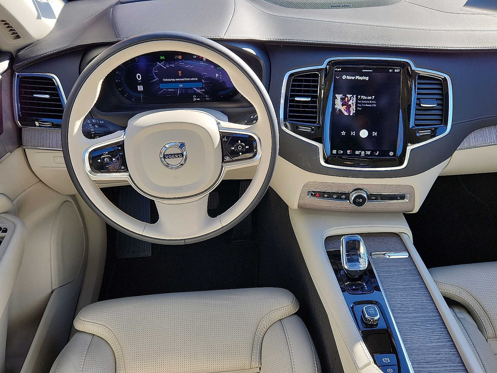 2024 Volvo XC90 Recharge Plug-In Hybrid Ultimate Bright Theme