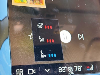 2024 Volvo XC90 Recharge Plug-In Hybrid Ultimate Bright Theme