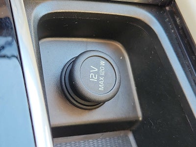 2024 Volvo XC90 Recharge Plug-In Hybrid Ultimate Bright Theme