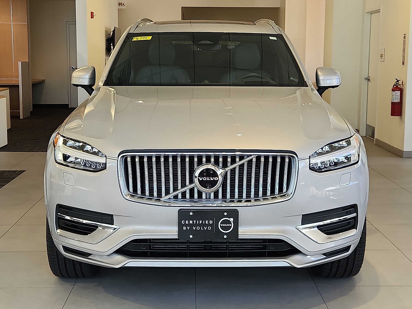 2024 Volvo XC90 Recharge Plug-In Hybrid Ultimate Bright Theme
