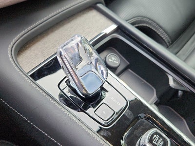 2024 Volvo XC90 Recharge Plug-In Hybrid Ultimate Bright Theme