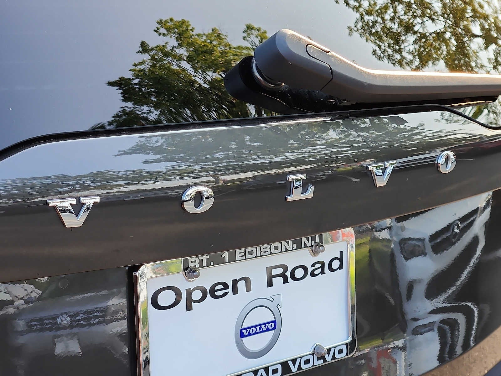 2024 Volvo XC90 Recharge Plug-In Hybrid Ultimate Bright Theme