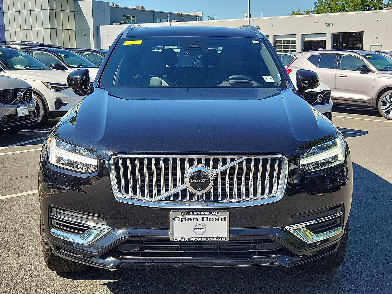 2024 Volvo XC90 Recharge Plug-In Hybrid Ultimate Bright Theme
