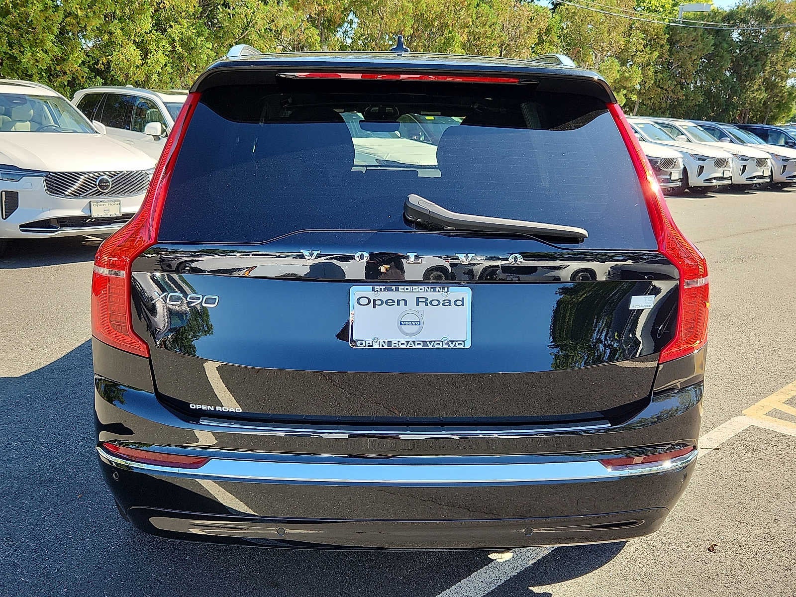 2024 Volvo XC90 Recharge Plug-In Hybrid Ultimate Bright Theme