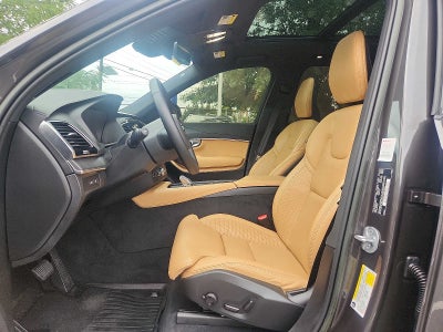 2024 Volvo XC90 Recharge Plug-In Hybrid Ultimate Bright Theme