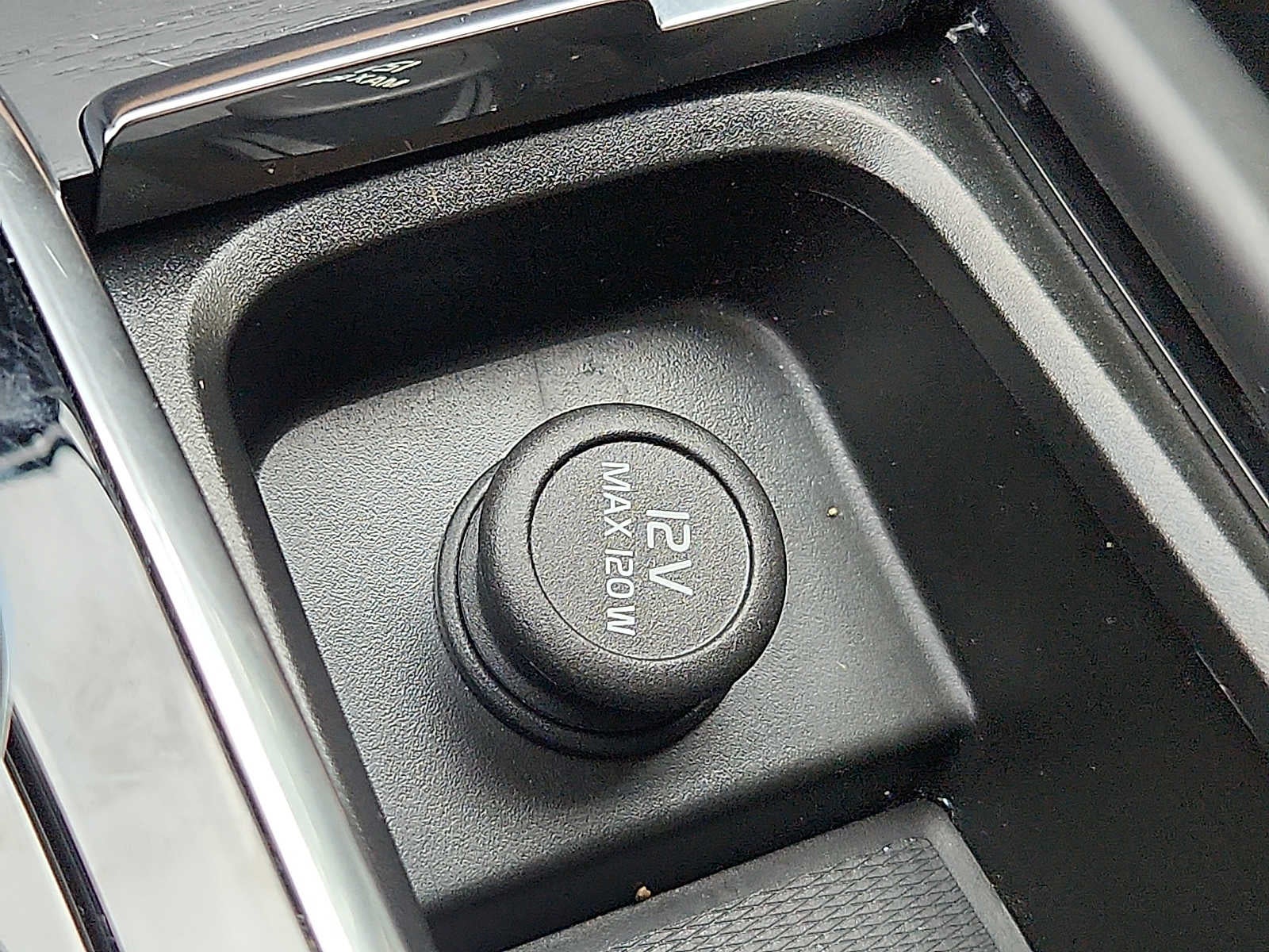 2024 Volvo XC90 Recharge Plug-In Hybrid Ultimate Bright Theme
