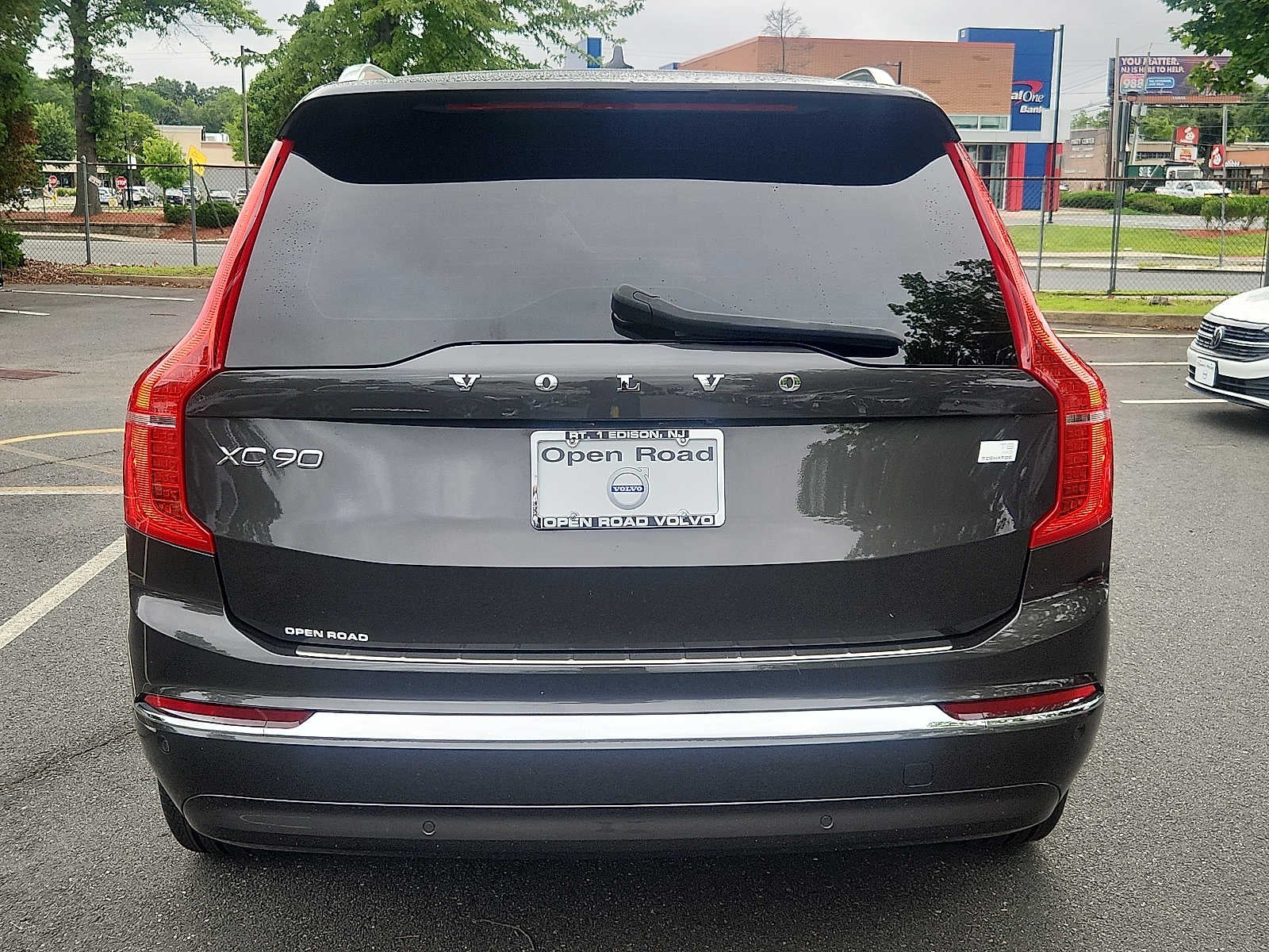 2024 Volvo XC90 Recharge Plug-In Hybrid Ultimate Bright Theme