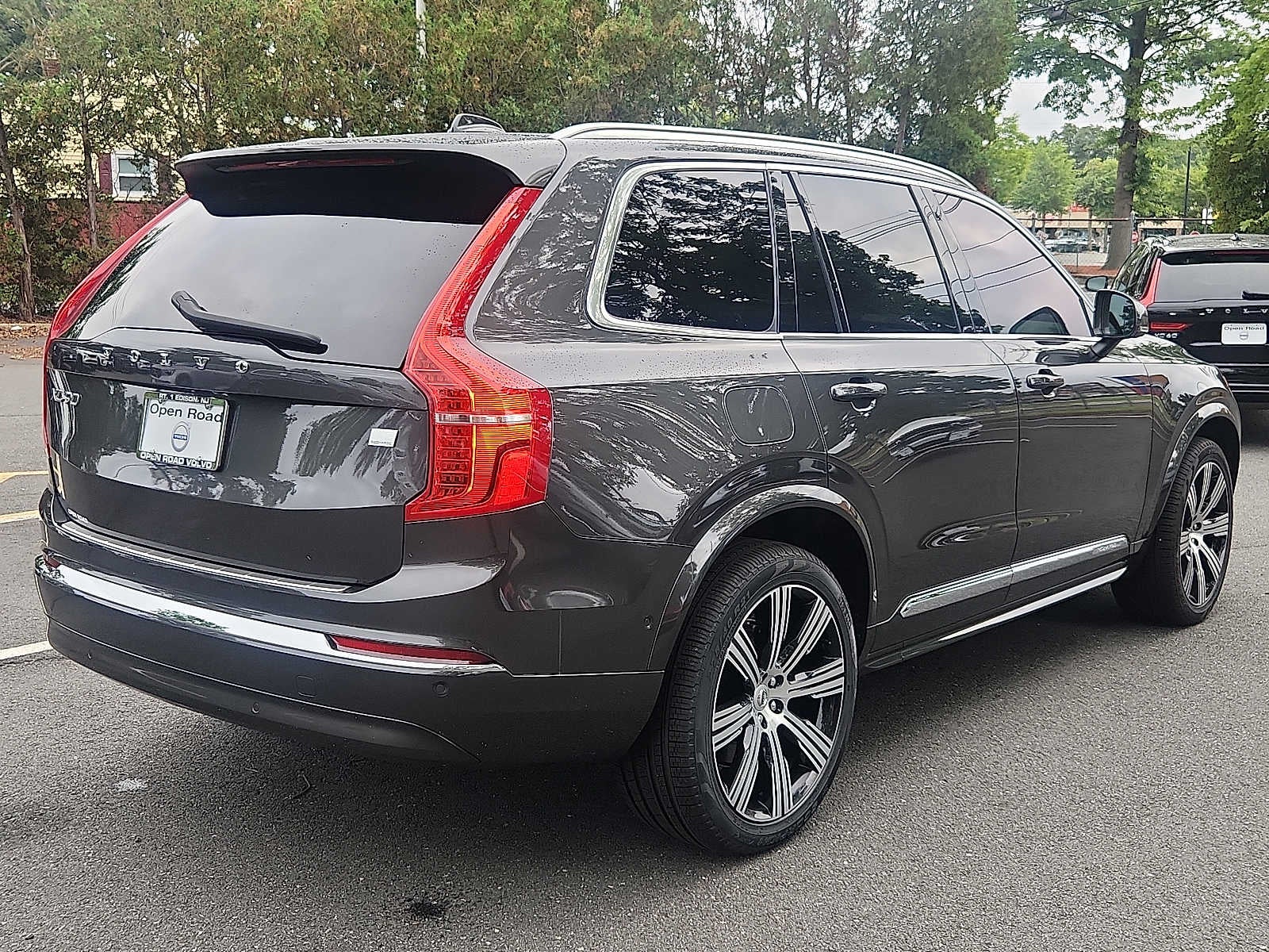 2024 Volvo XC90 Recharge Plug-In Hybrid Ultimate Bright Theme