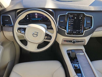 2023 Volvo XC90 Recharge Plug-In Hybrid Plus Dark Theme