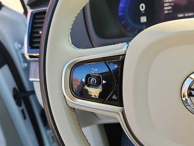 2023 Volvo XC90 Recharge Plug-In Hybrid Plus Dark Theme