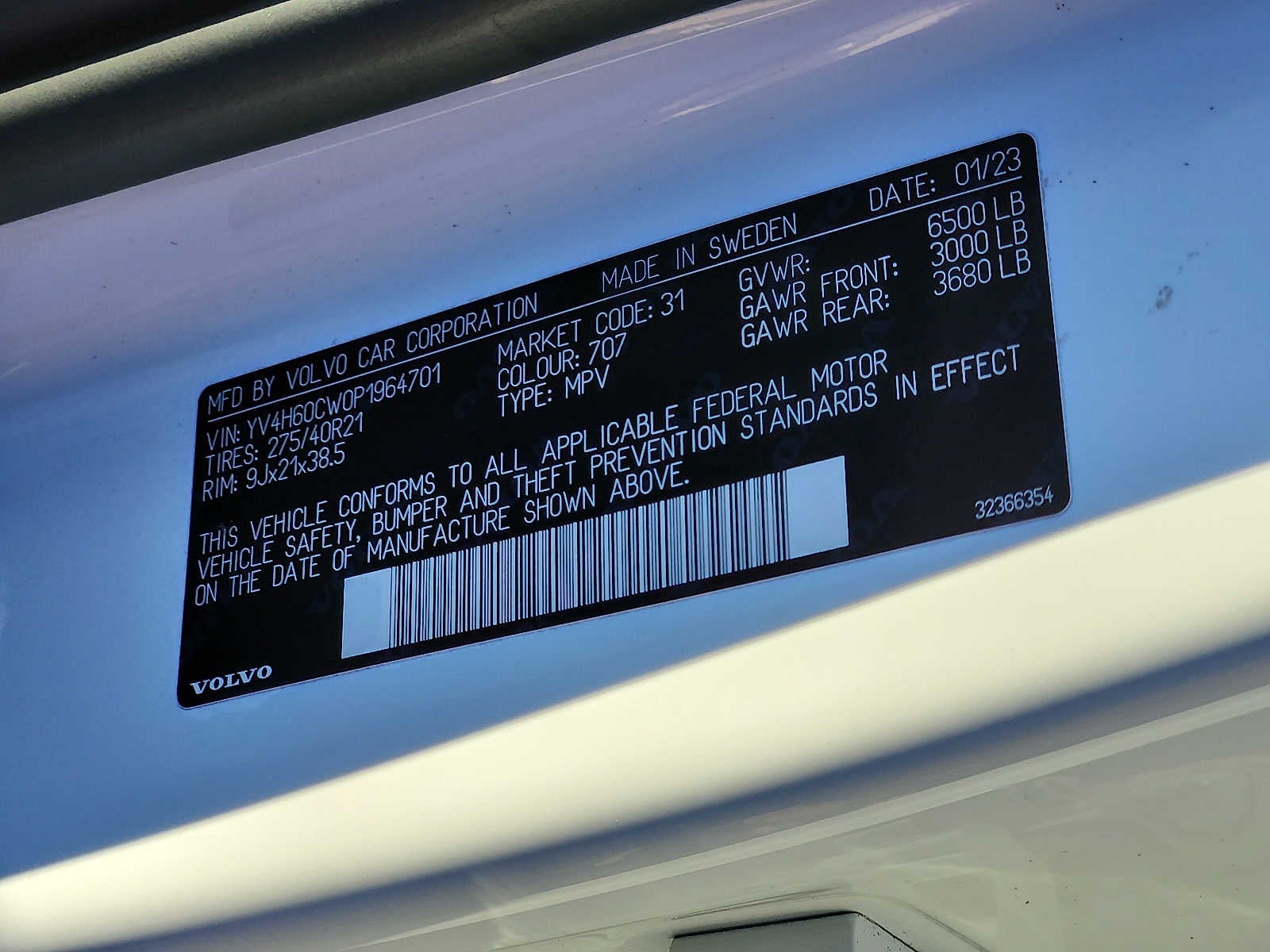 2023 Volvo XC90 Recharge Plug-In Hybrid Plus Dark Theme