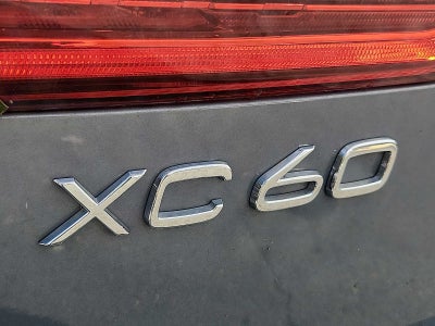 2024 Volvo XC60 Recharge Plug-In Hybrid Plus Dark Theme