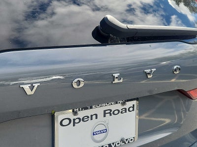 2024 Volvo XC60 Recharge Plug-In Hybrid Plus Dark Theme