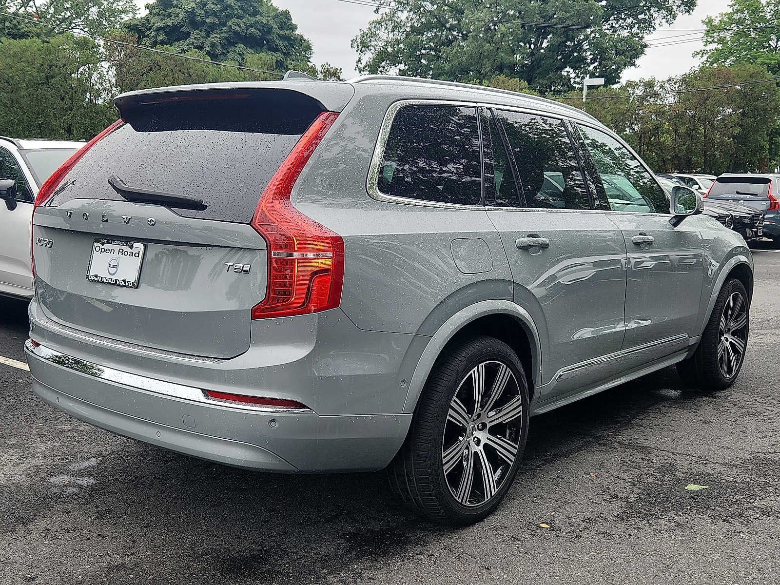 2025 Volvo XC90 Plug-In Hybrid Plus