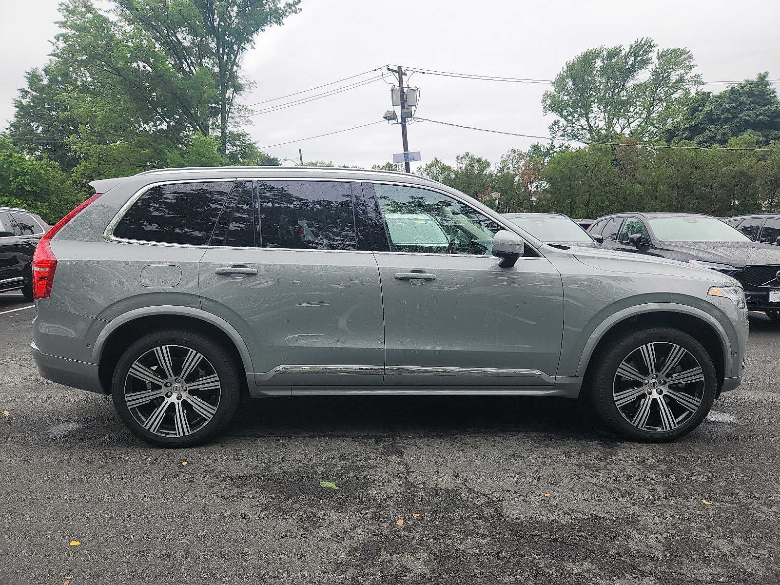 2025 Volvo XC90 Plug-In Hybrid Plus