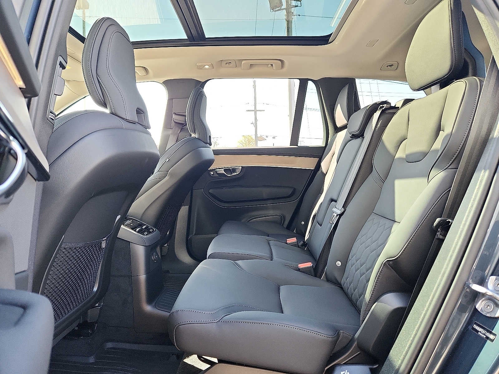 2026 Volvo XC90 Plug-In Hybrid Plus