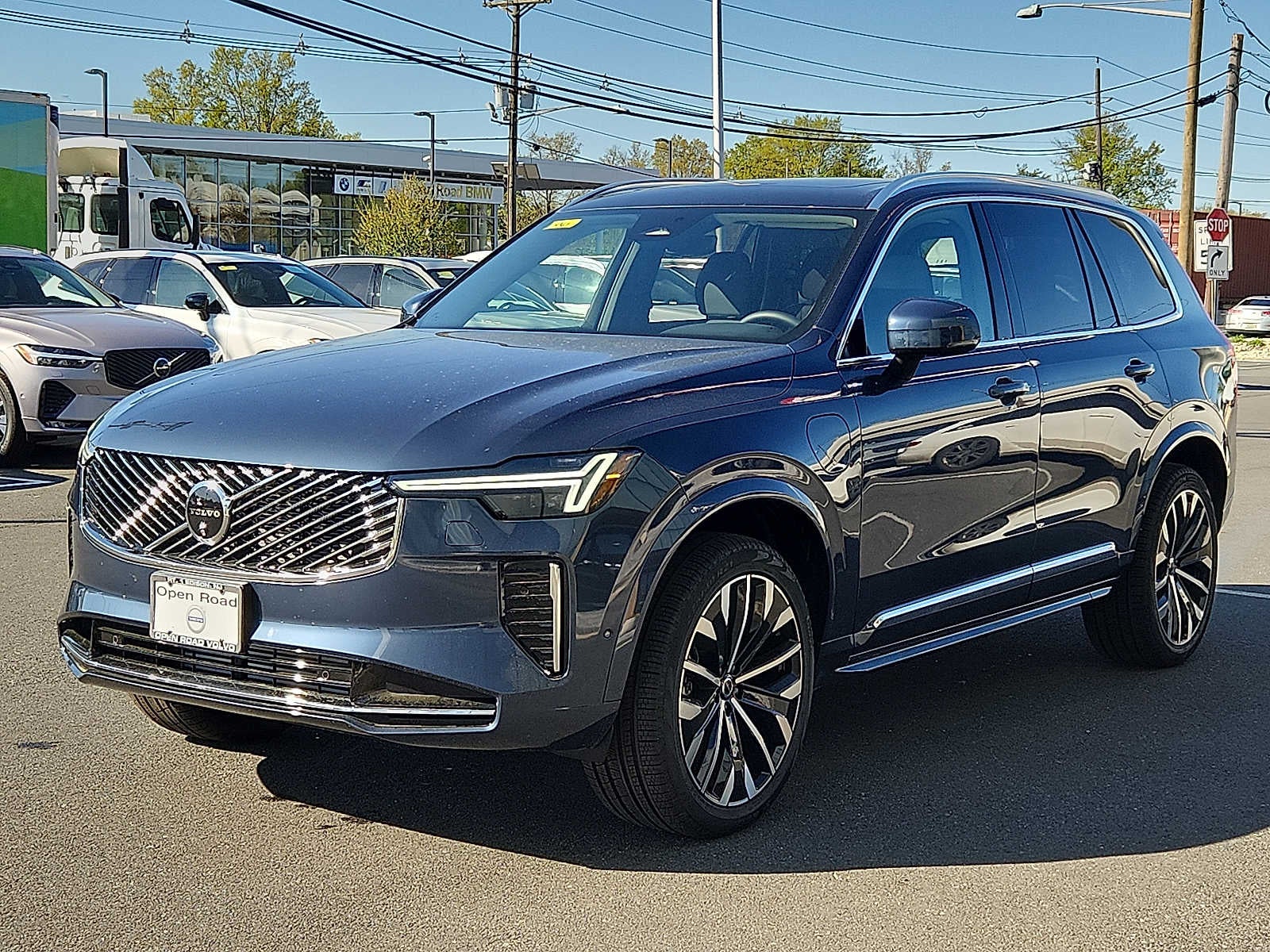 2026 Volvo XC90 Plug-In Hybrid Plus