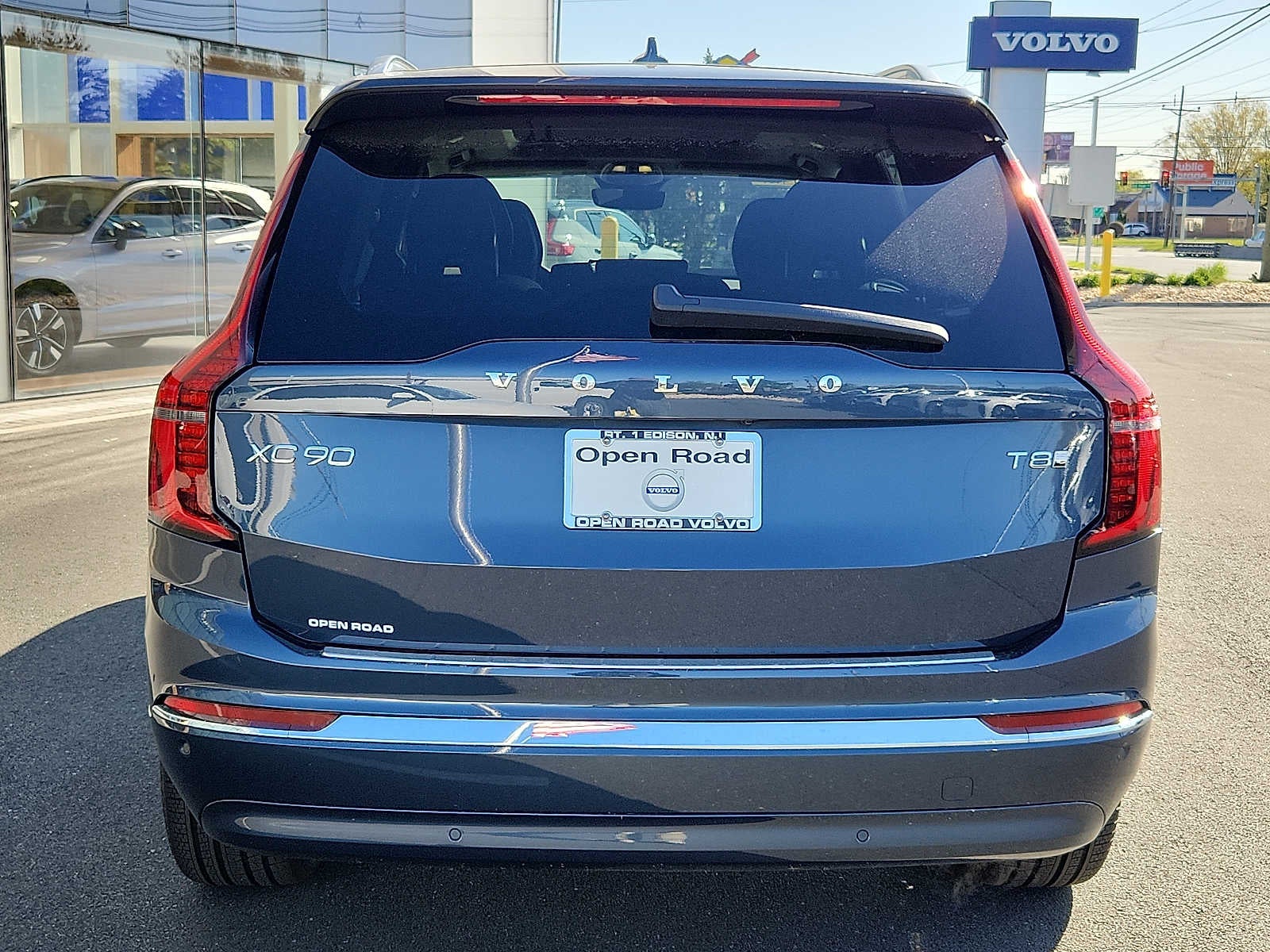 2026 Volvo XC90 Plug-In Hybrid Plus