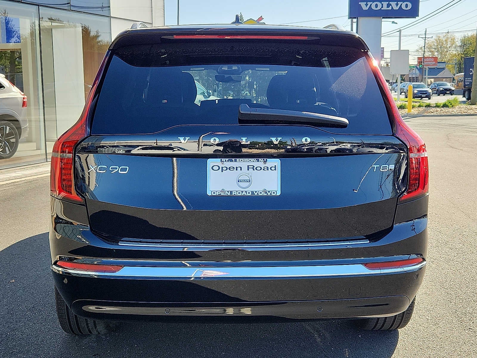 2026 Volvo XC90 Plug-In Hybrid Plus