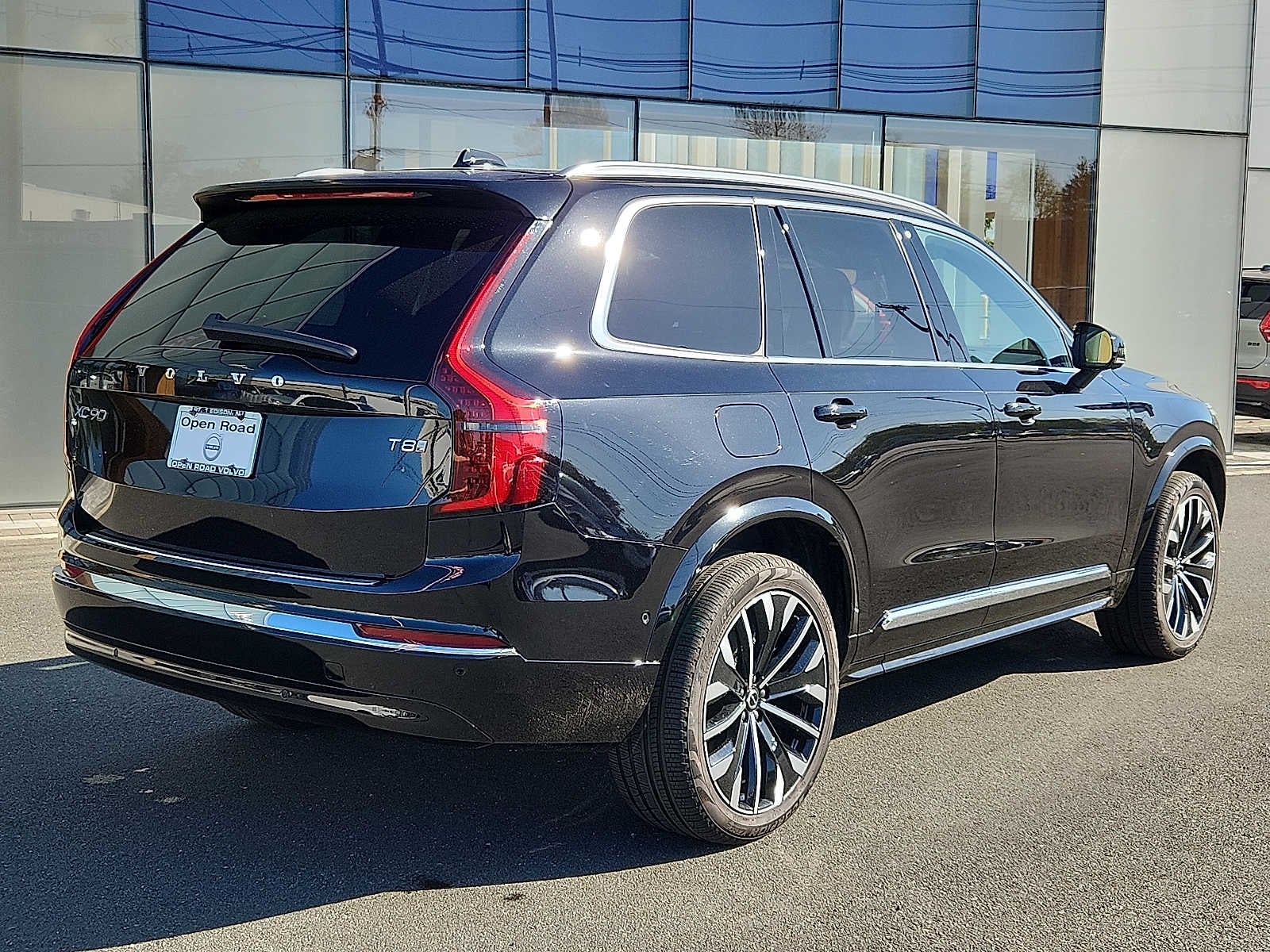 2026 Volvo XC90 Plug-In Hybrid Plus