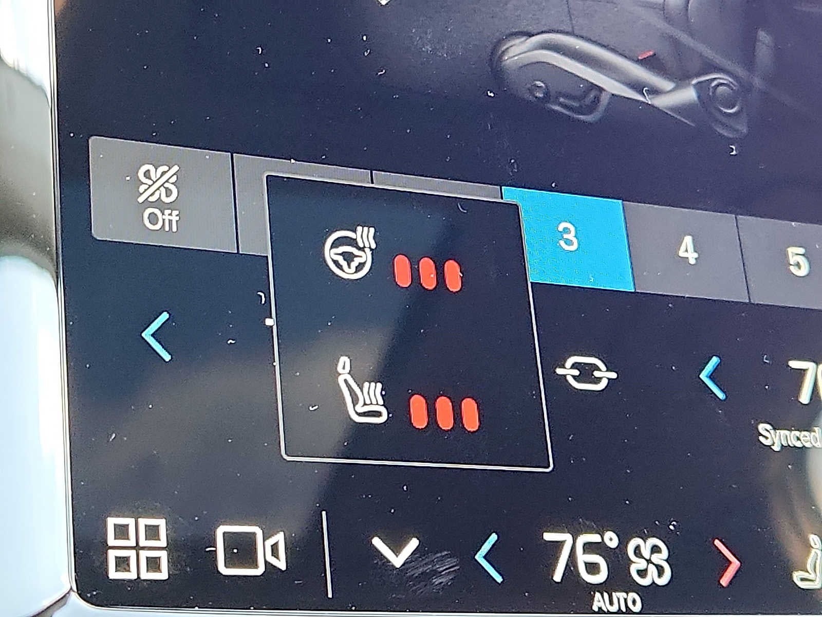 2025 Volvo XC60 Plug-In Hybrid Plus