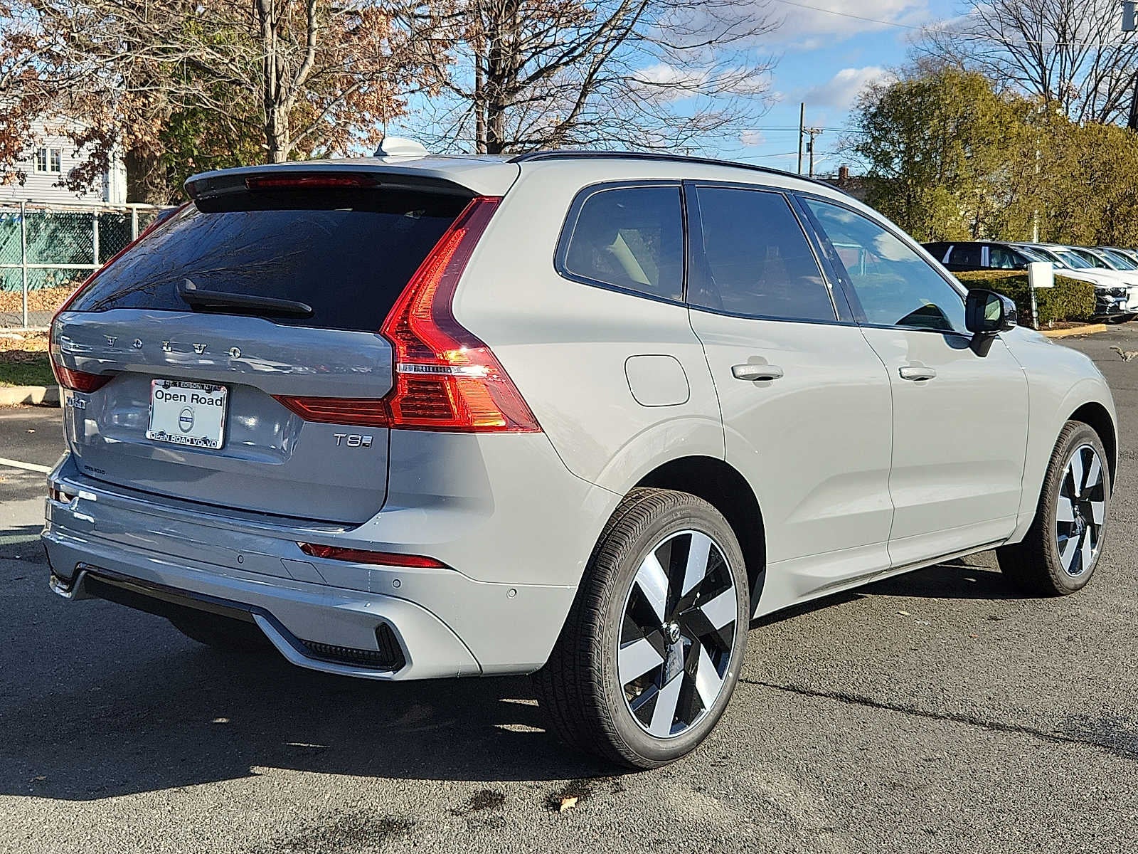 2025 Volvo XC60 Plug-In Hybrid Plus