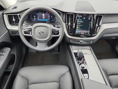 2025 Volvo XC60 Plug-In Hybrid Plus