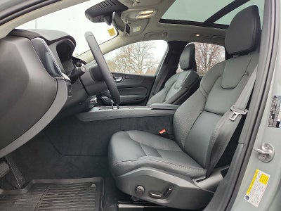 2025 Volvo XC60 Plug-In Hybrid Plus