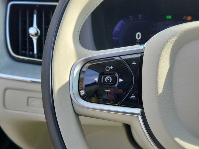 2025 Volvo XC60 Plug-In Hybrid Plus