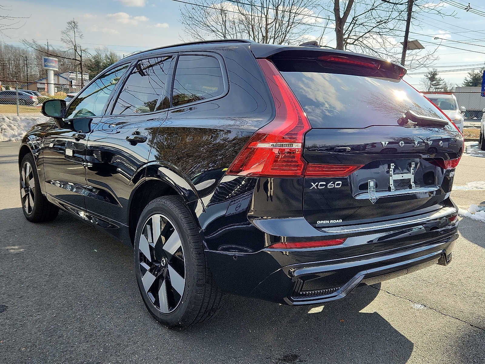 2025 Volvo XC60 Plug-In Hybrid Plus