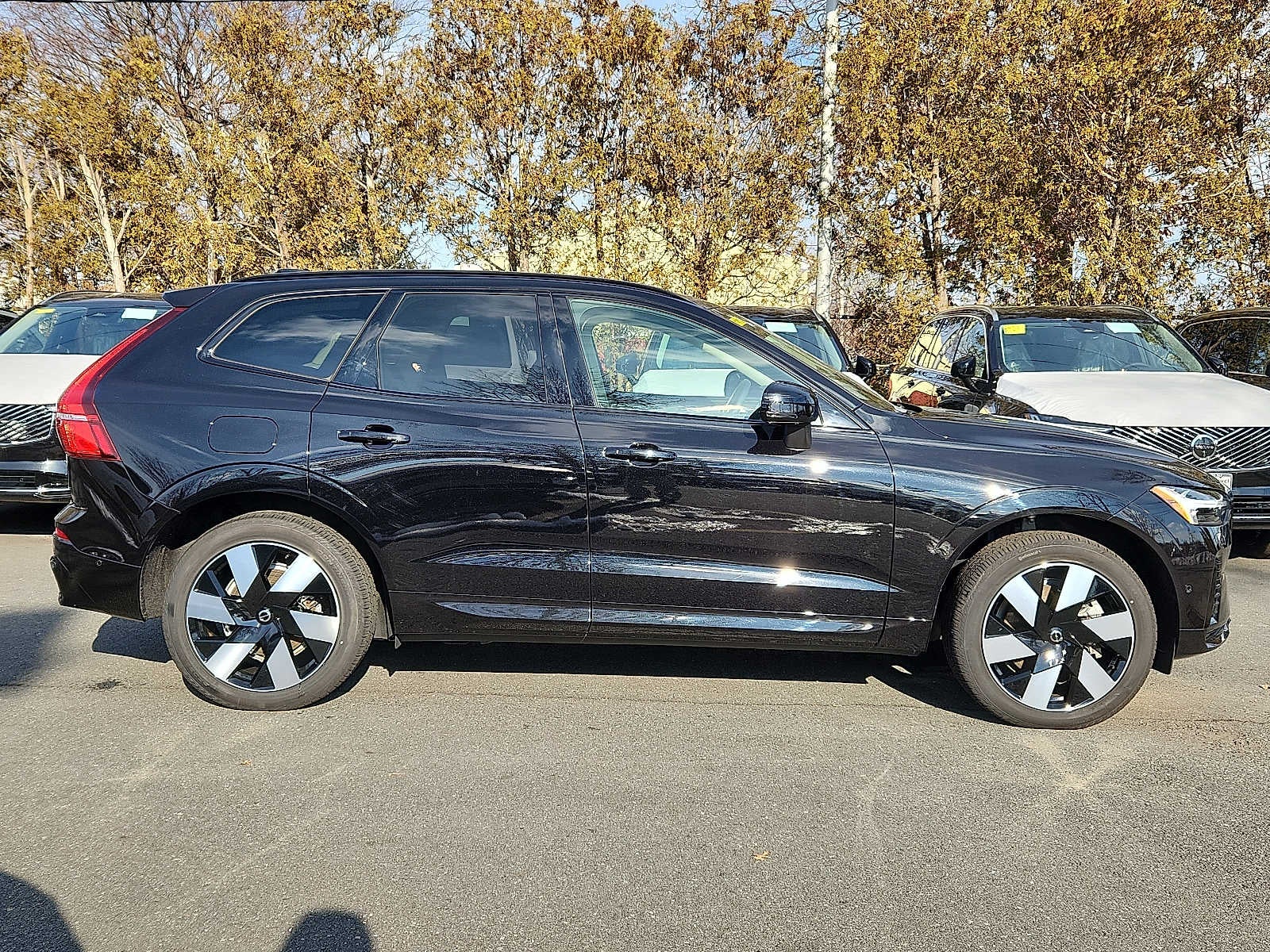 2025 Volvo XC60 Plug-In Hybrid Plus