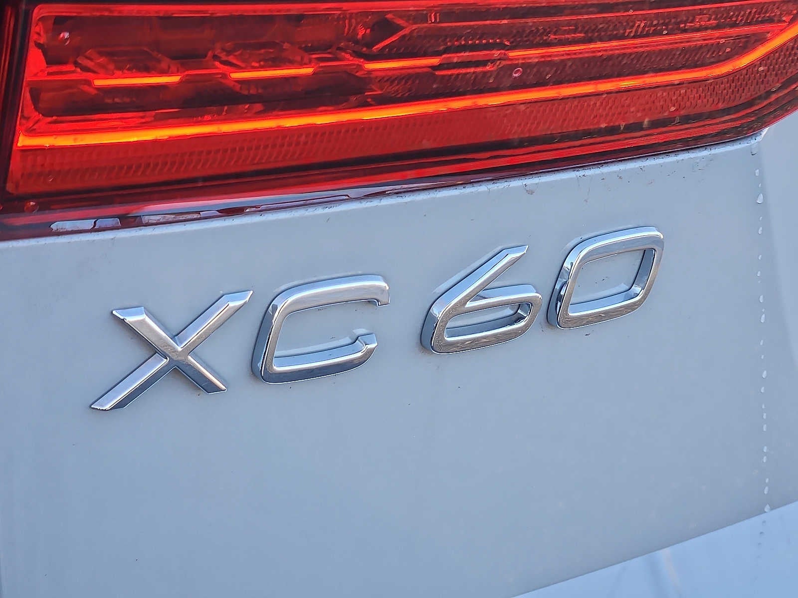 2025 Volvo XC60 Plug-In Hybrid Plus