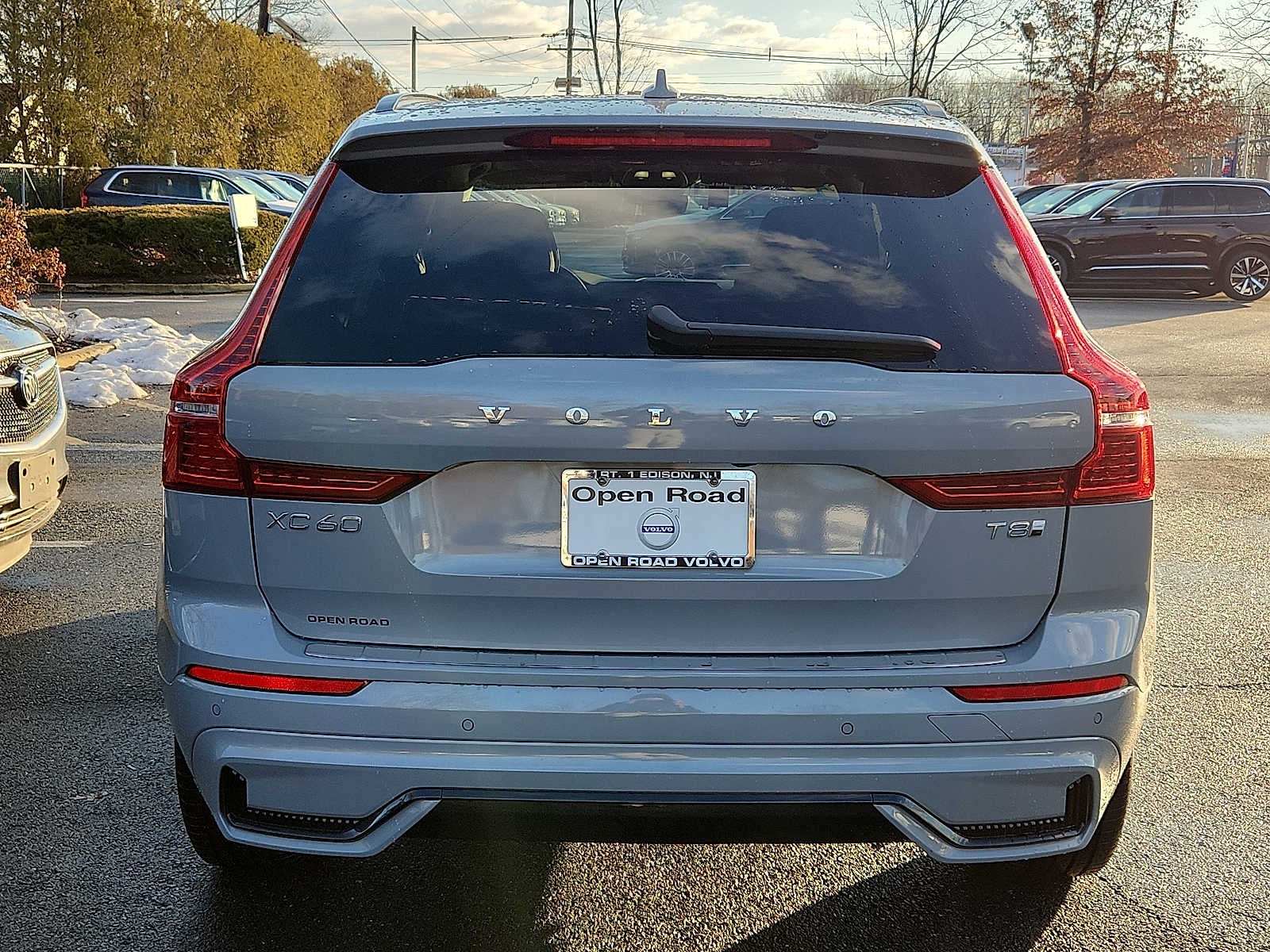 2025 Volvo XC60 Plug-In Hybrid Plus