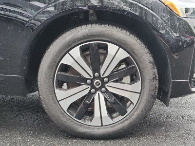 2025 Volvo XC60 Plug-In Hybrid Plus