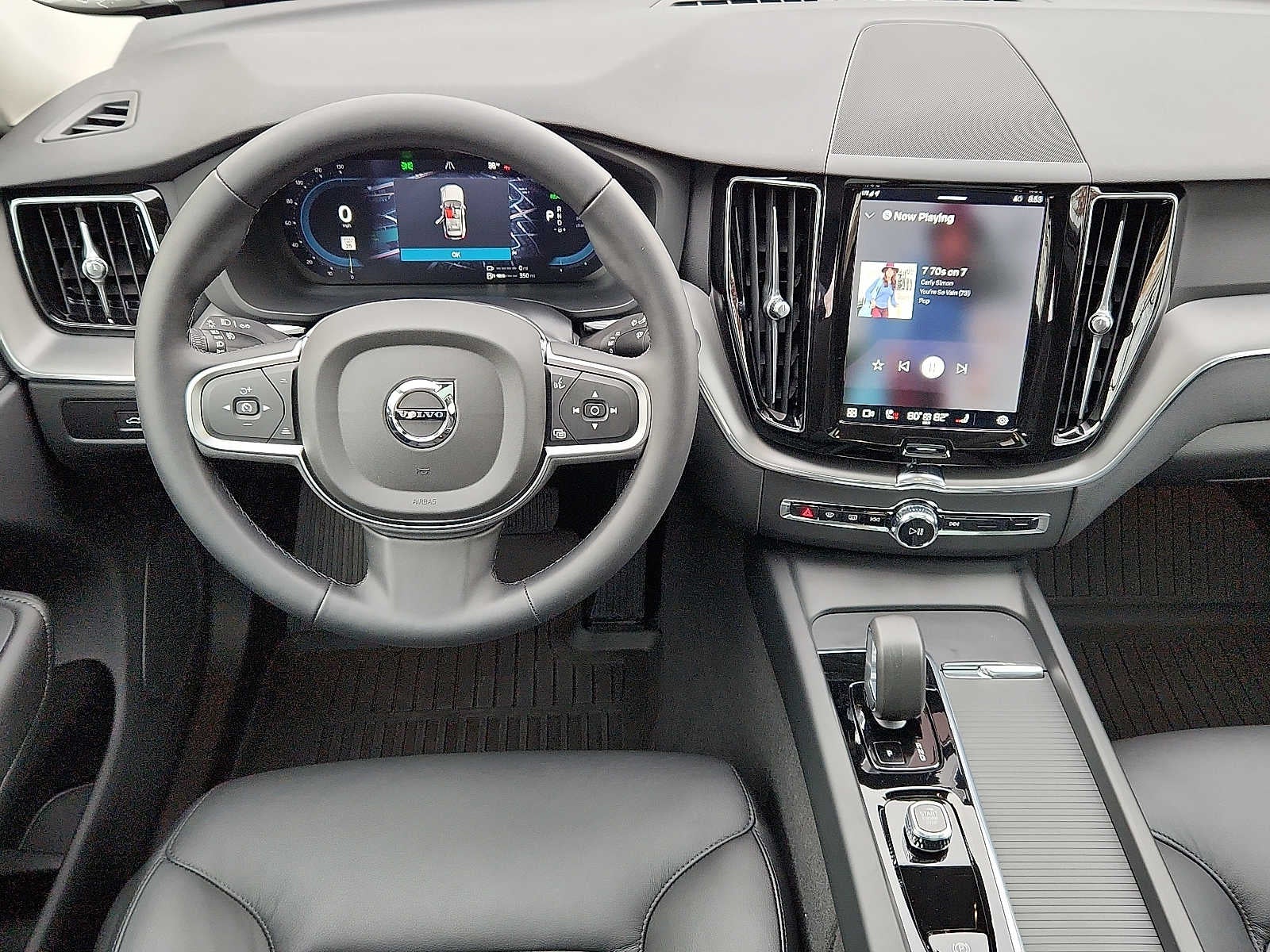 2025 Volvo XC60 Plug-In Hybrid Core