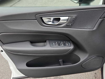 2025 Volvo XC60 Plug-In Hybrid Core