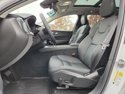 2025 Volvo XC60 Plug-In Hybrid Core