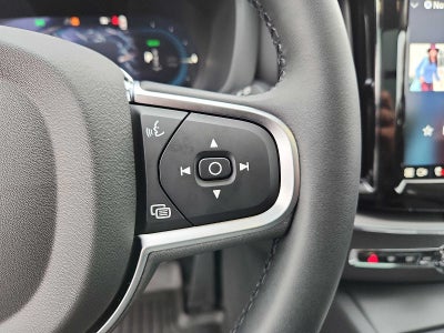 2025 Volvo XC60 Plug-In Hybrid Core