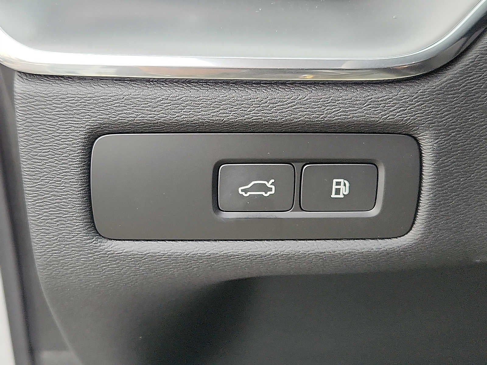 2025 Volvo XC60 Plug-In Hybrid Core