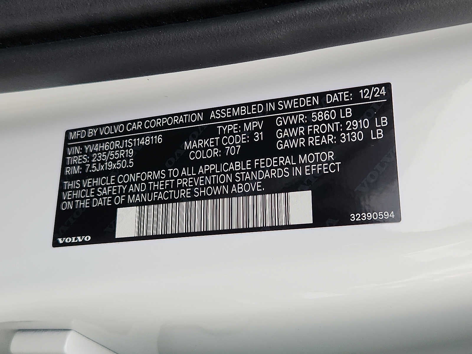 2025 Volvo XC60 Plug-In Hybrid Core